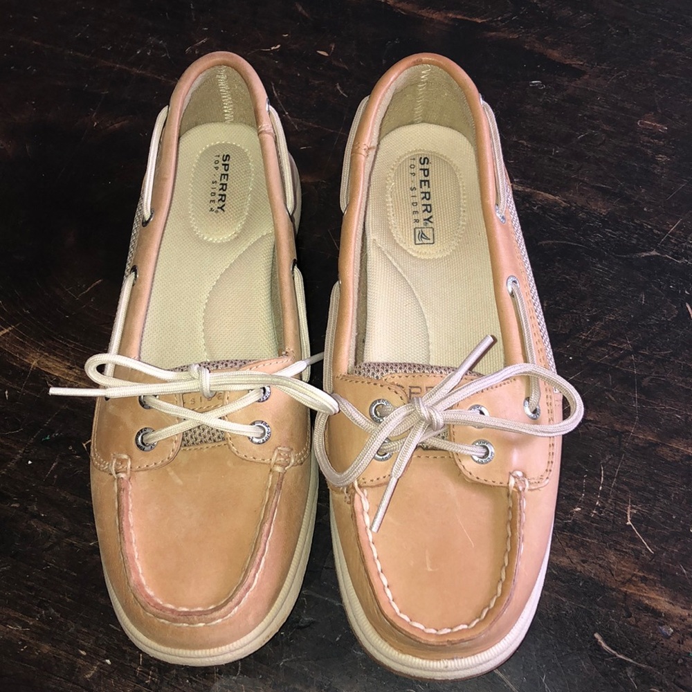 Sperrys •